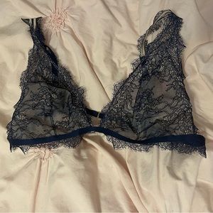 Brand new Victoria’s Secret bralette, new with tags!
